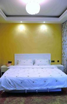Yiguangnian Fashion Hotel Fenghuang Exterior photo